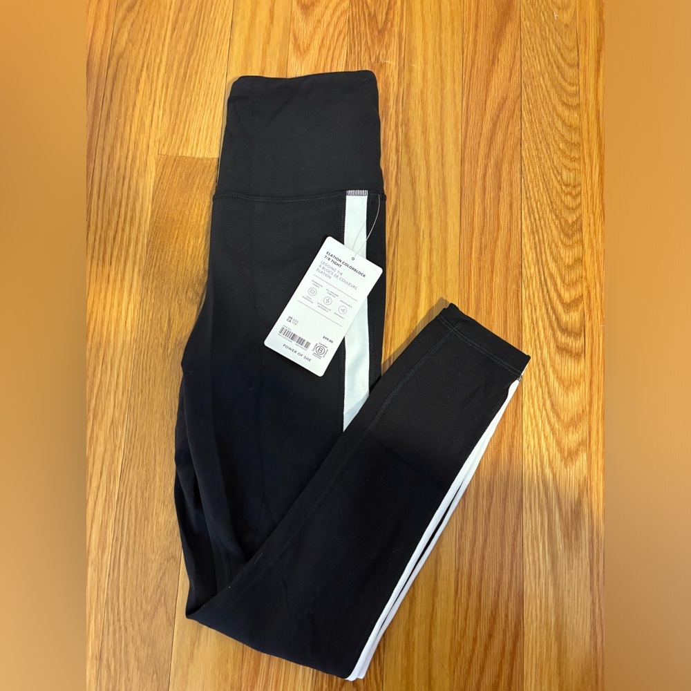New with tags Athleta Elation Colorblock 7/8 leggings size xxs